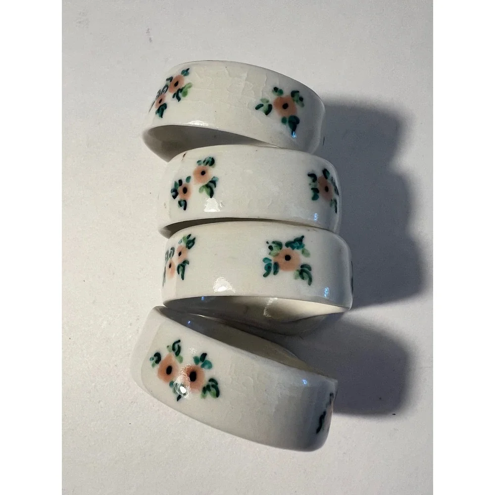 VTG Ceramic Floral Napkin Rings Set of 4 Hand Painted Peach Flower Cottagecore